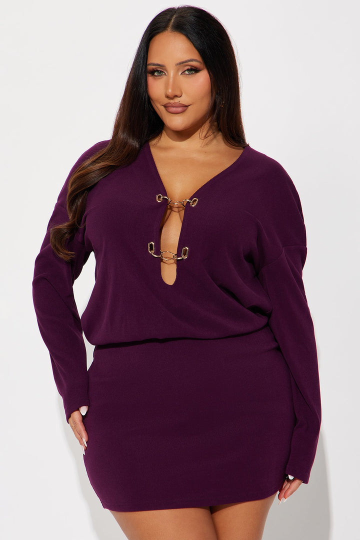 Abelyn Ribbed Mini Dress - Plum