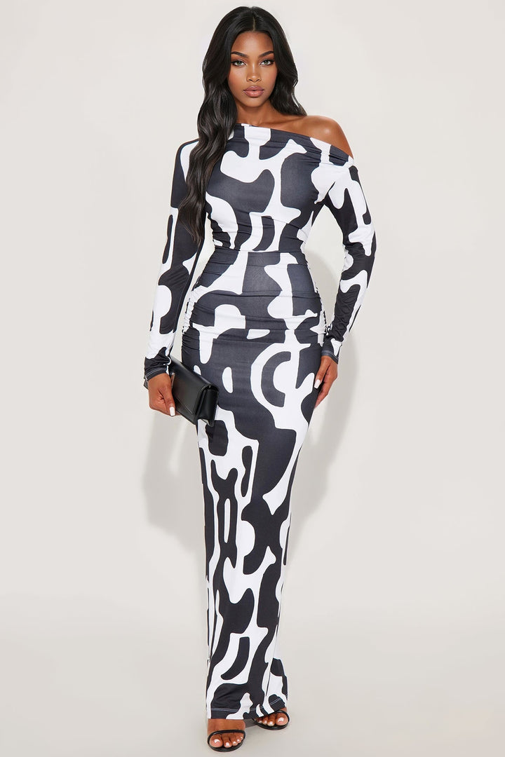 Abstract Allure Off Shoulder Maxi Dress - Black/White