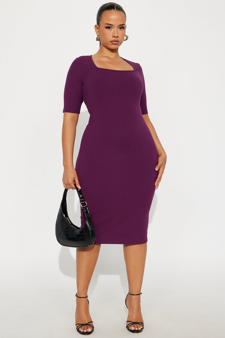 A Little Bossy Midi Dress - Plum