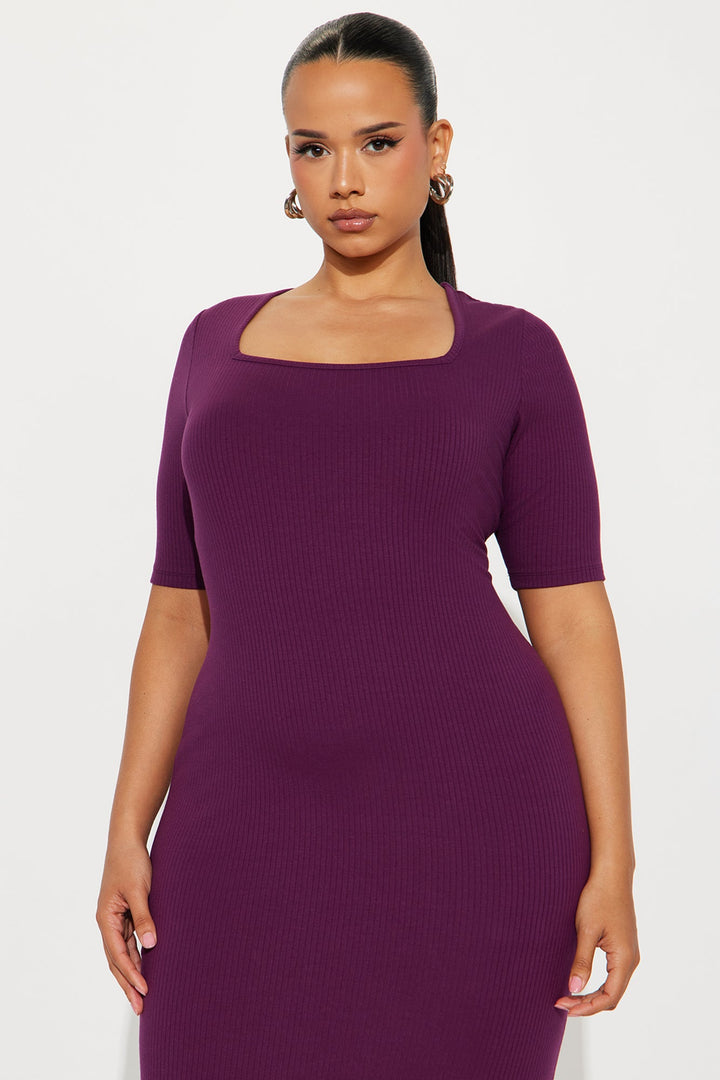 A Little Bossy Midi Dress - Plum