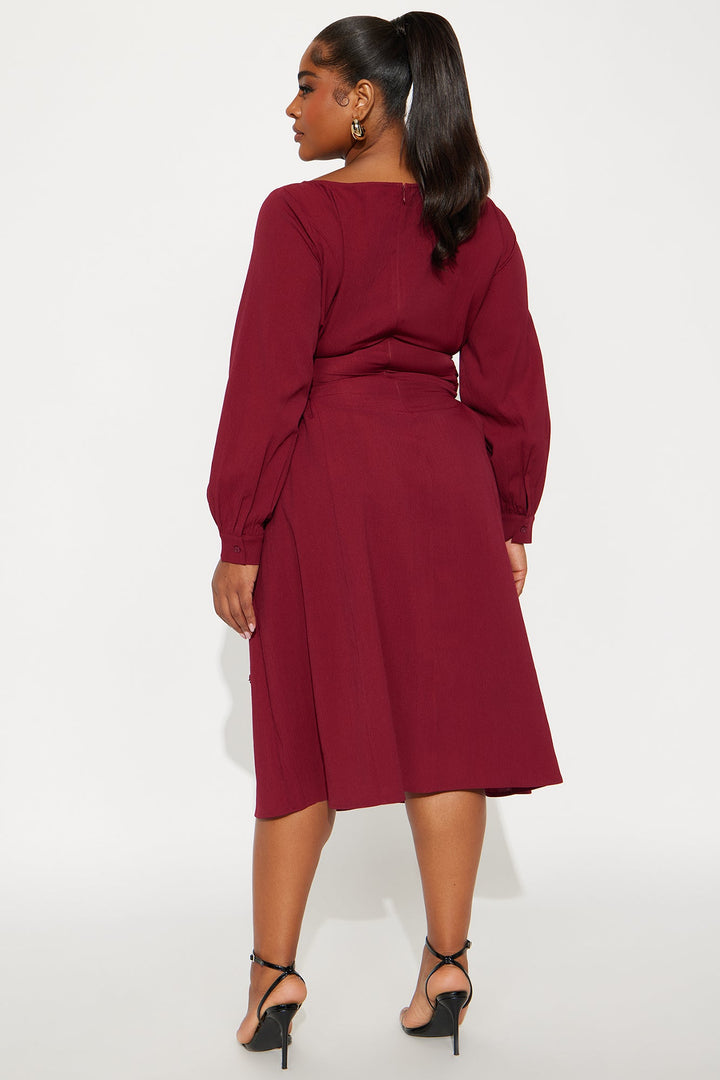 Vienna Lace Up Midi Dress - Wine