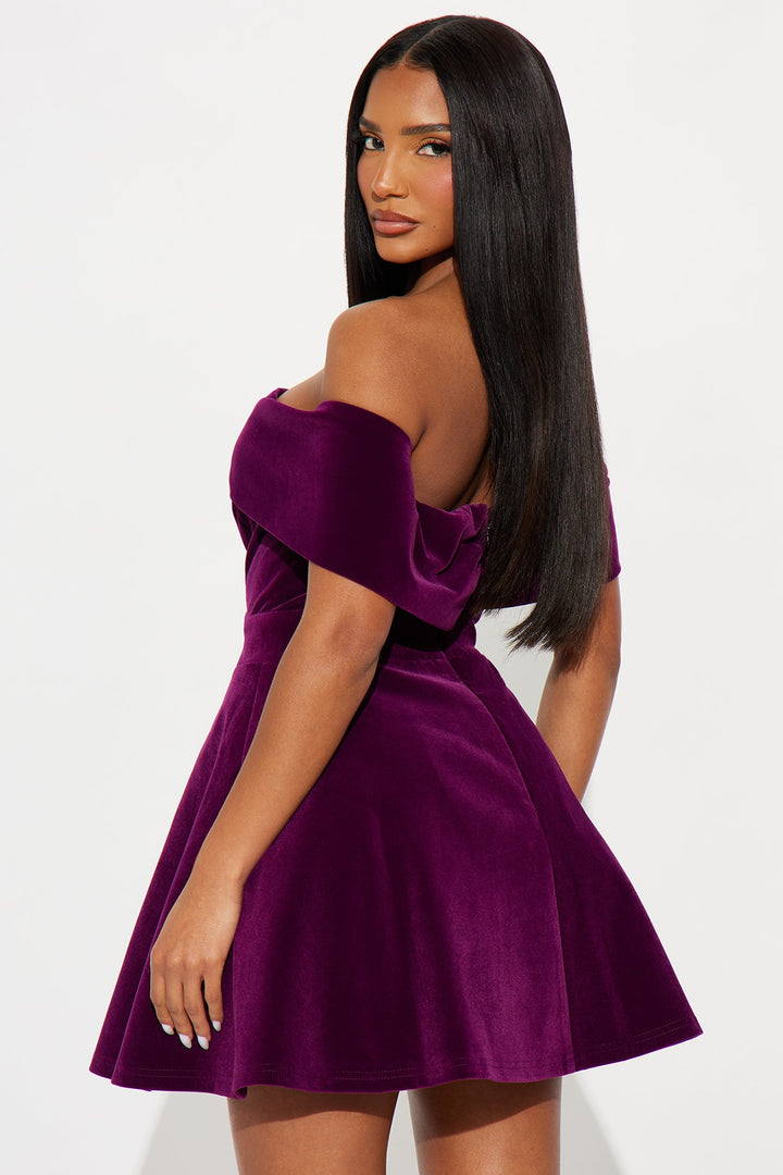 She Is The Moment Strapless Velvet Mini Dress - Purple