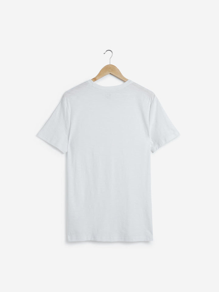 WES Casuals White Slim Fit Pure Cotton T-Shirt