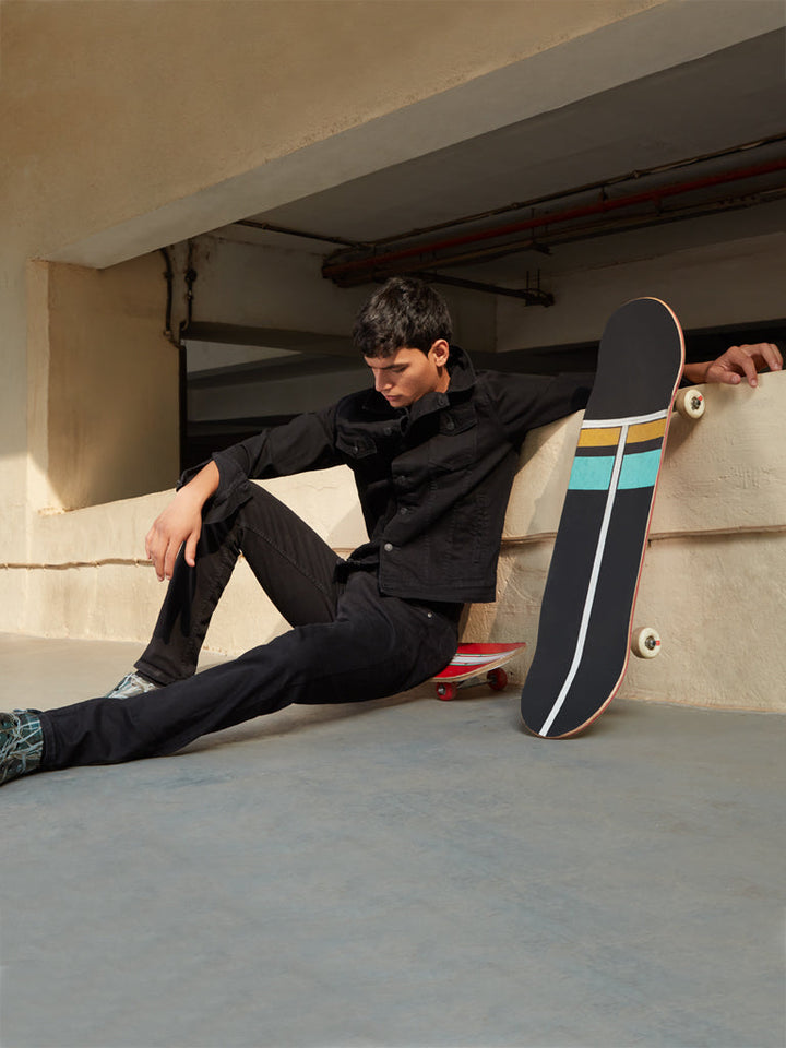 Nuon Black Slim-Fit Mid-Rise Jeans