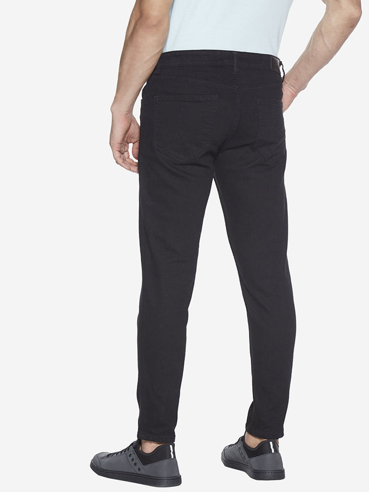 Nuon Black Slim - Fit Mid - Rise Jeans