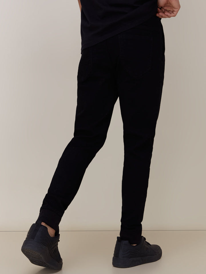 Nuon Black Slim - Fit Mid - Rise Jeans