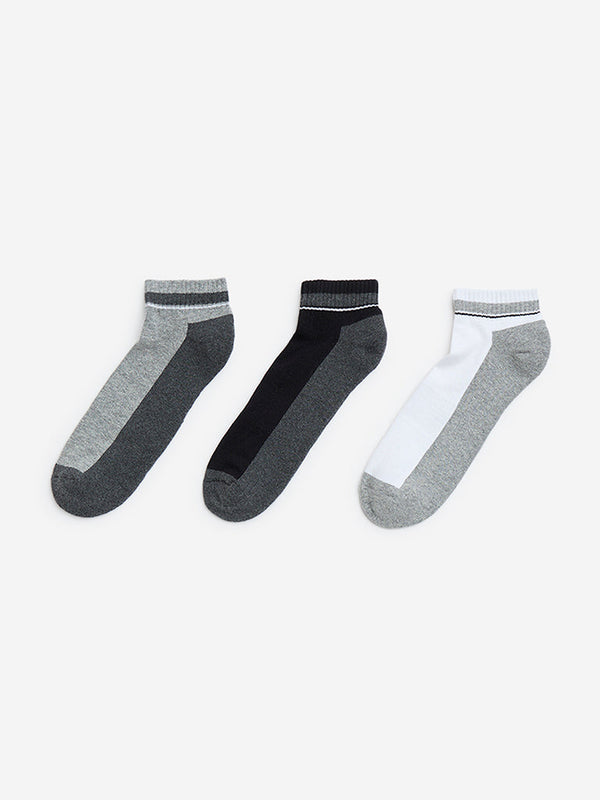 WES Lounge Grey Colour-Blocked Cotton-Blend Socks - Pack of 3