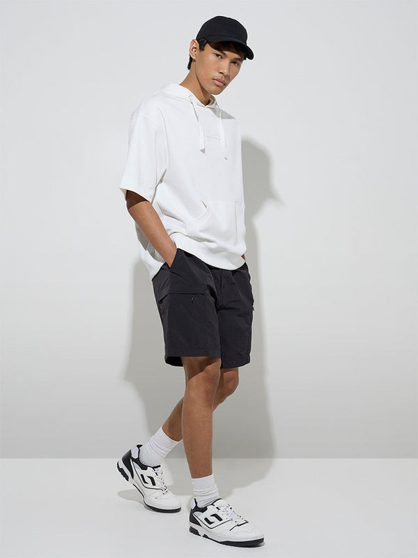 Studiofit Black Solid Relaxed-Fit Mid-Rise Shorts