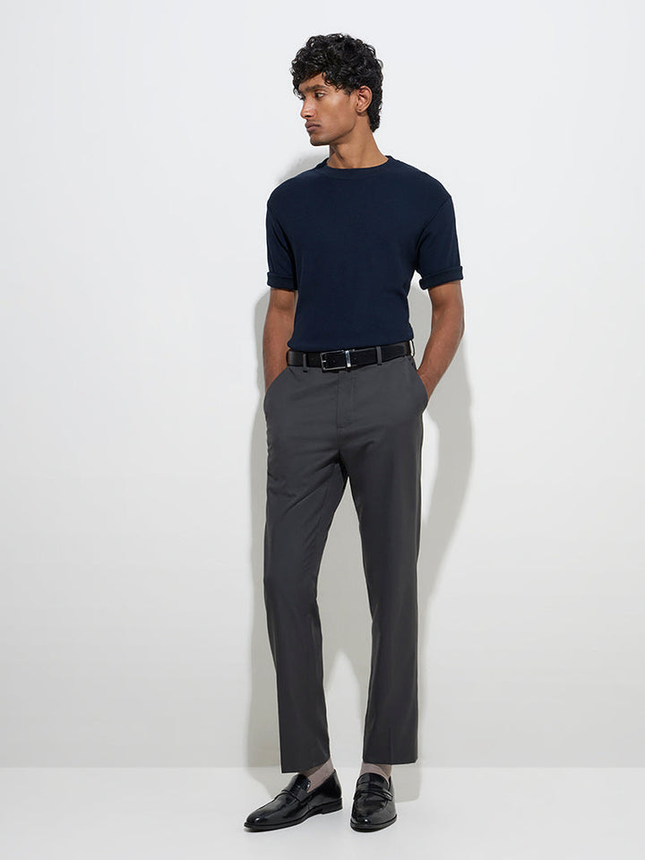 WES Formals Navy Solid Slim-Fit T-Shirt
