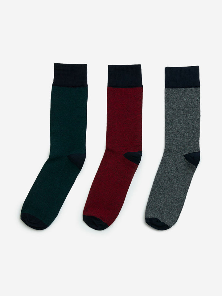 WES Lounge Maroon Solid Cotton-Blend Socks - Pack of 3