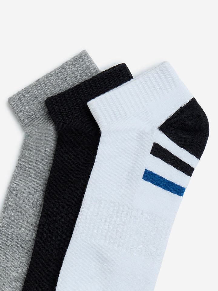 WES Lounge Navy Striped Cotton-Blend Trainer Socks - Pack of 3
