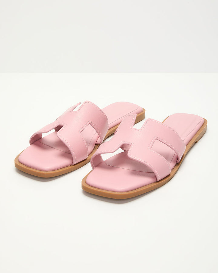 Gordy Flat Sandal